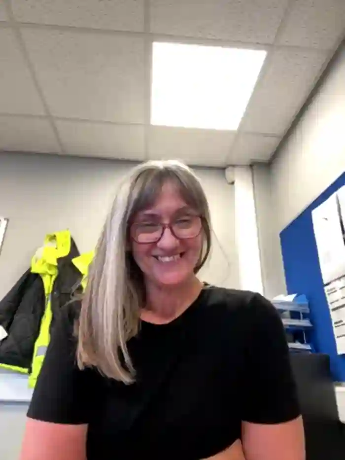 LILY-UK-MILF