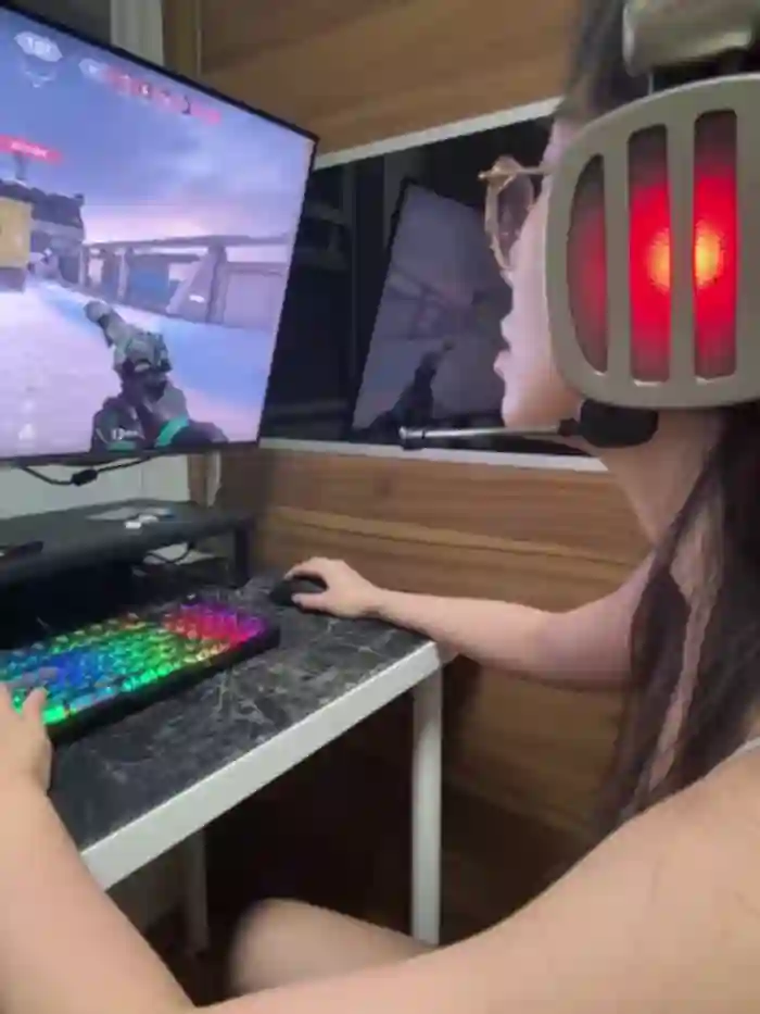 jiajia_L