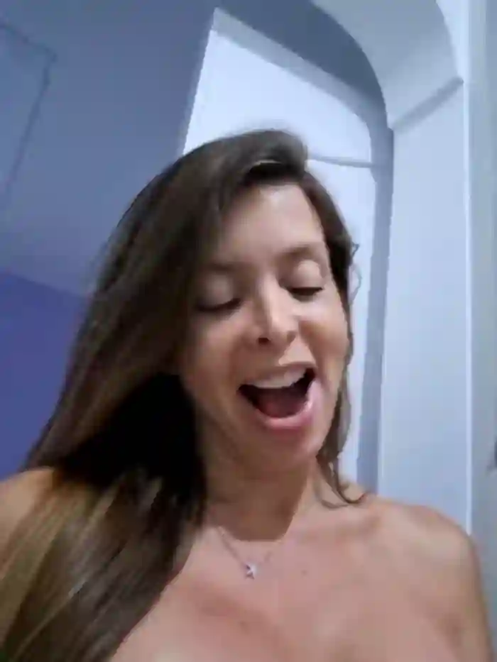 karina_warthon