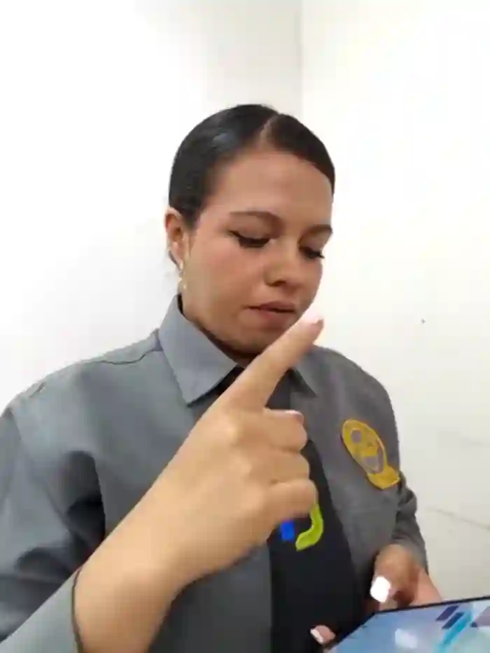 Ariana-07