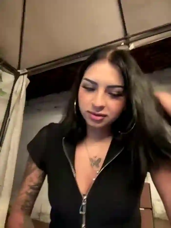 Hilary_pinkk