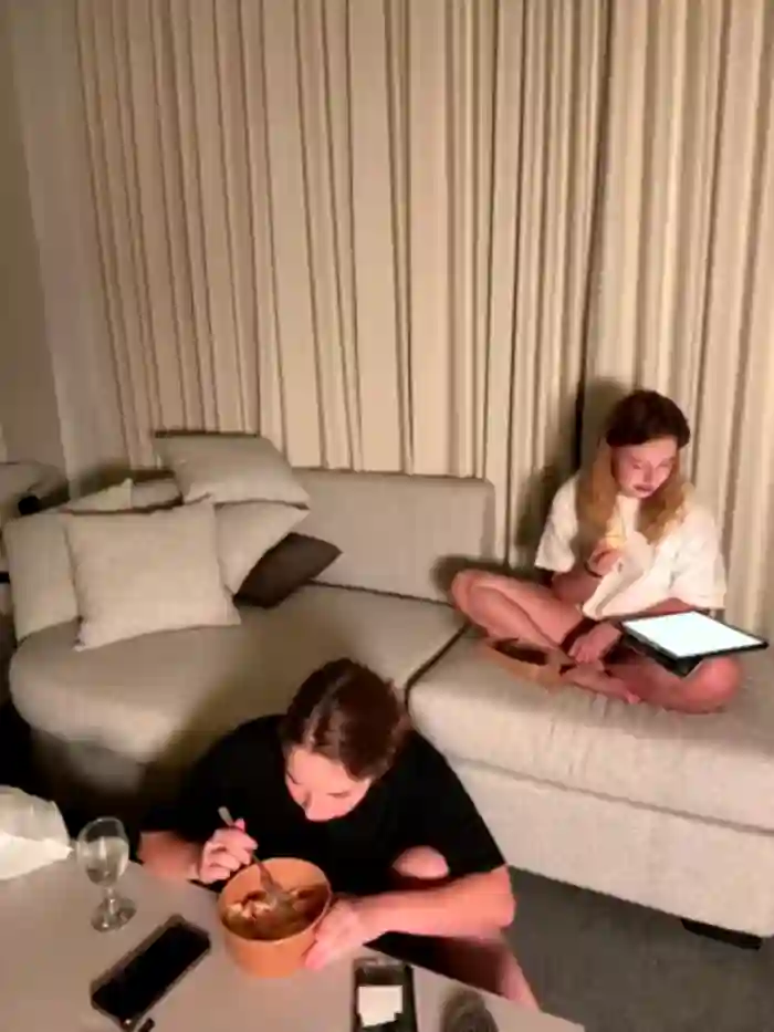 Nura_n_Sarah