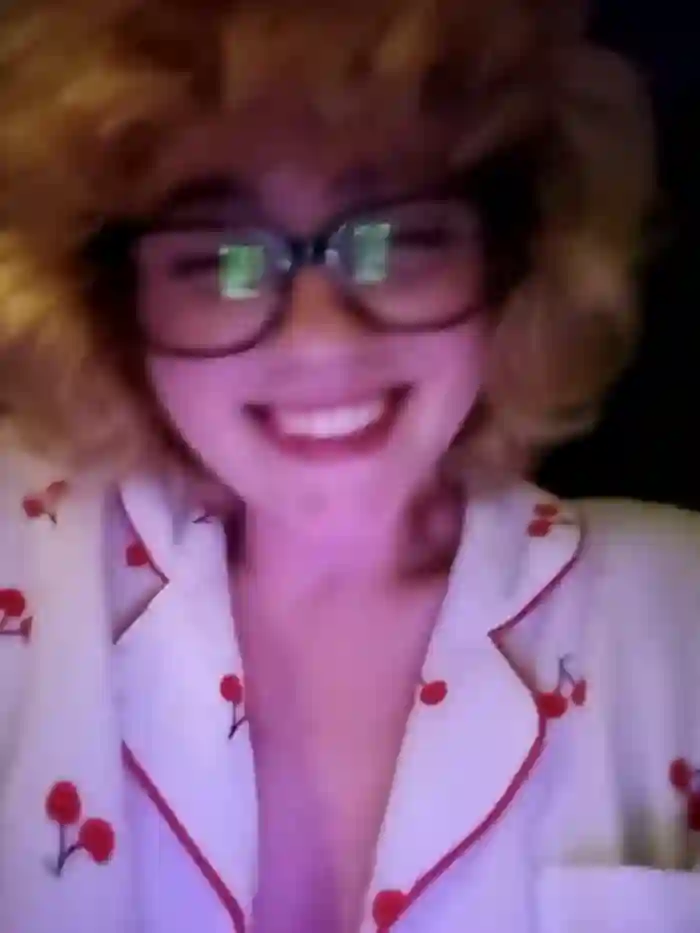mcjbgfhjghiiiiujfyf