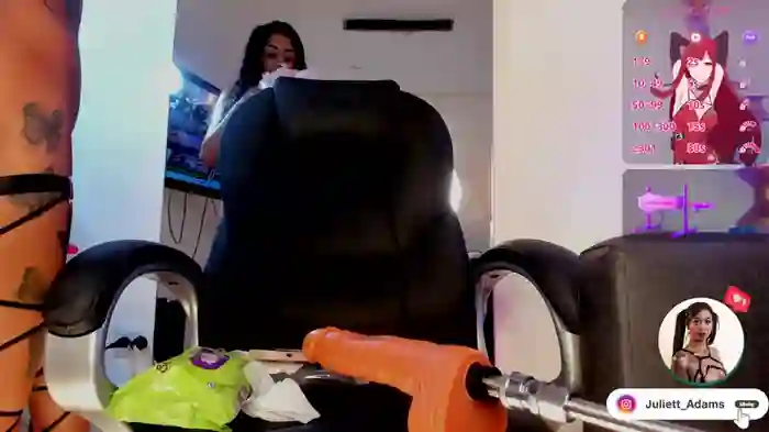 Juliett_Adams_