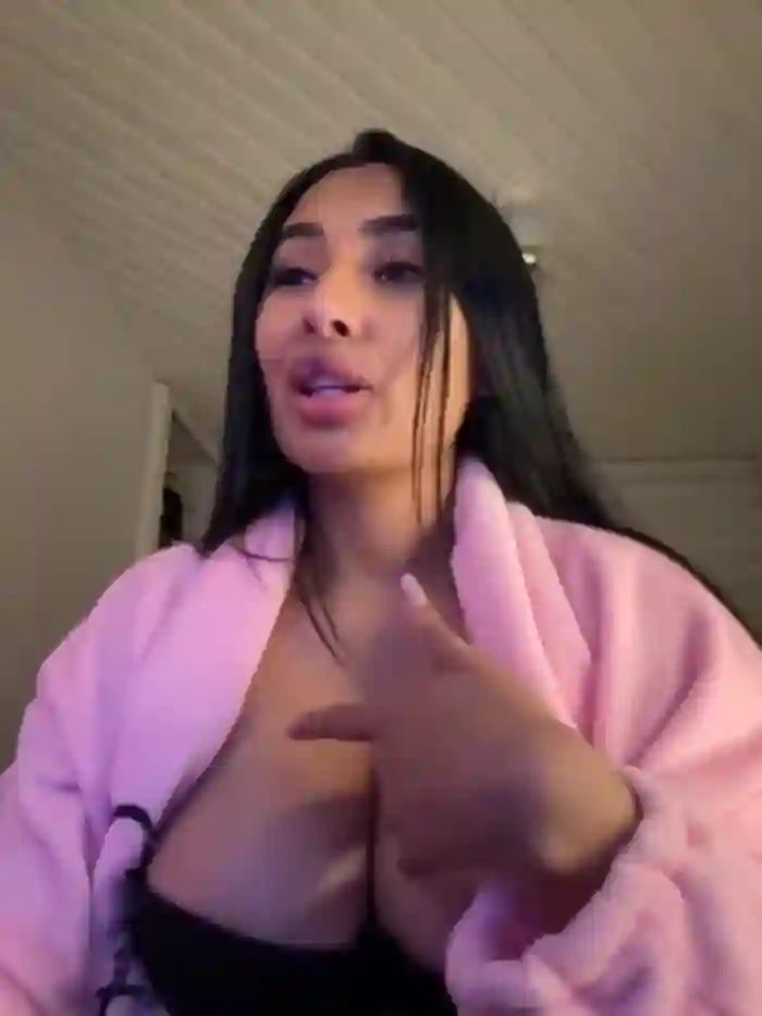 Anily_Lovely