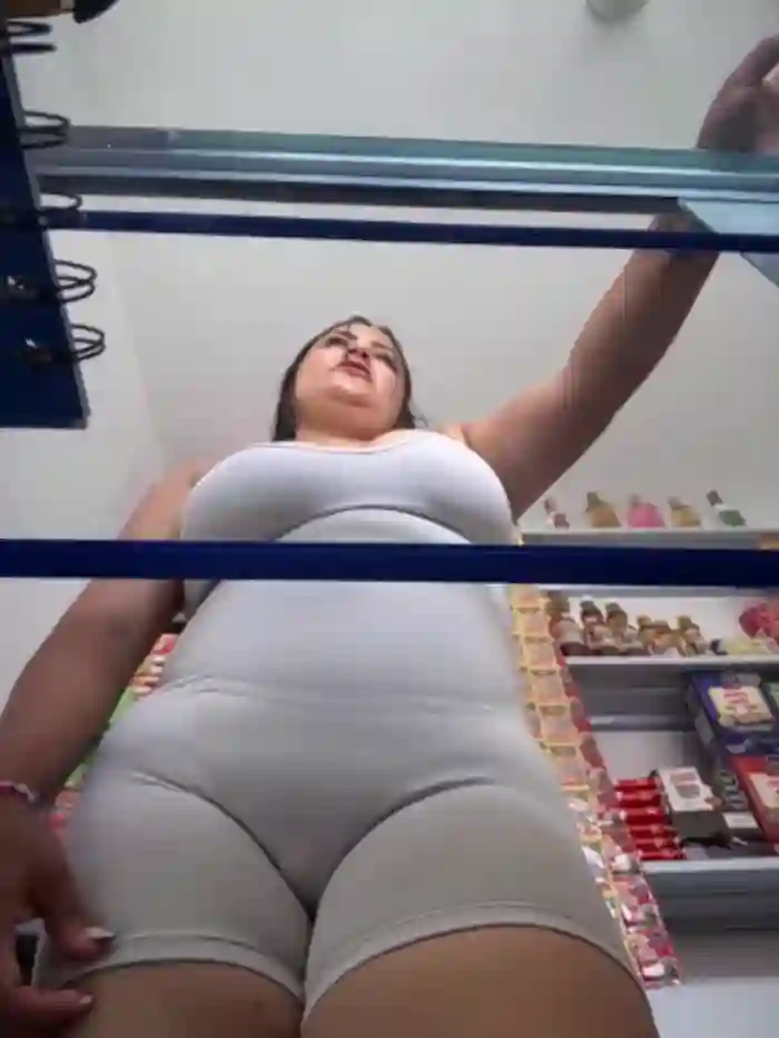 Angie_e