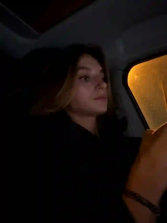 -AngelAri-