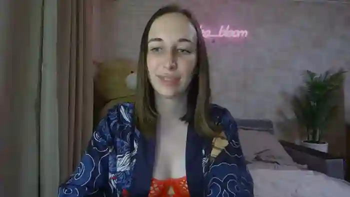 Anika_bloom