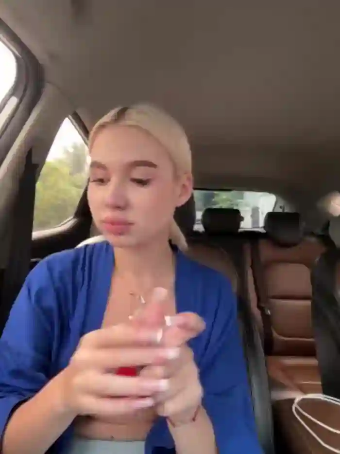 Kiss_Avrora_