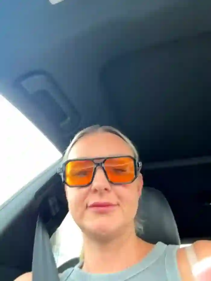 Bella-Tight