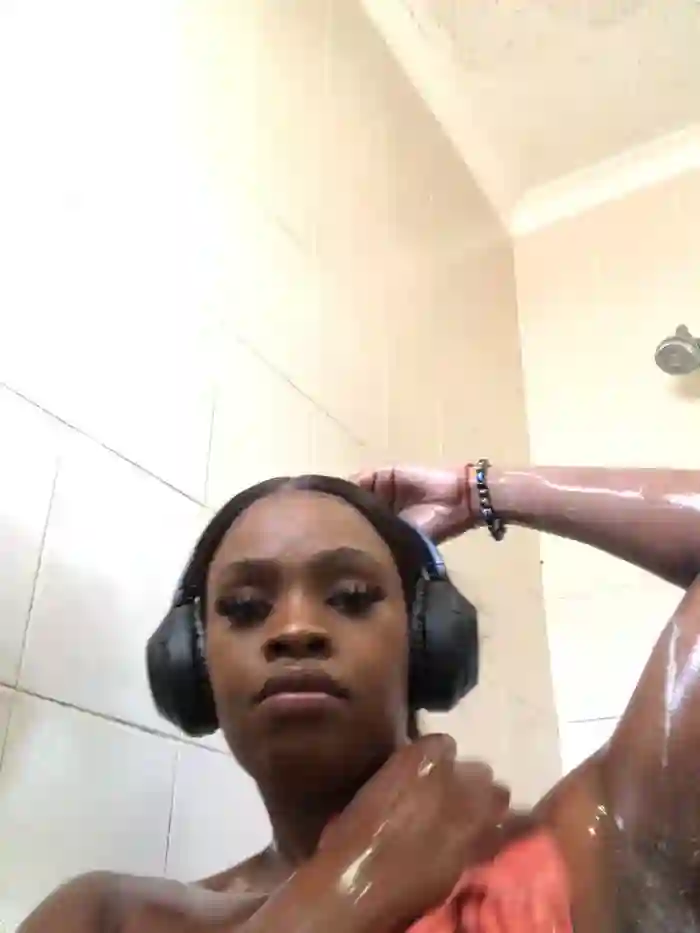 LuciousLips96