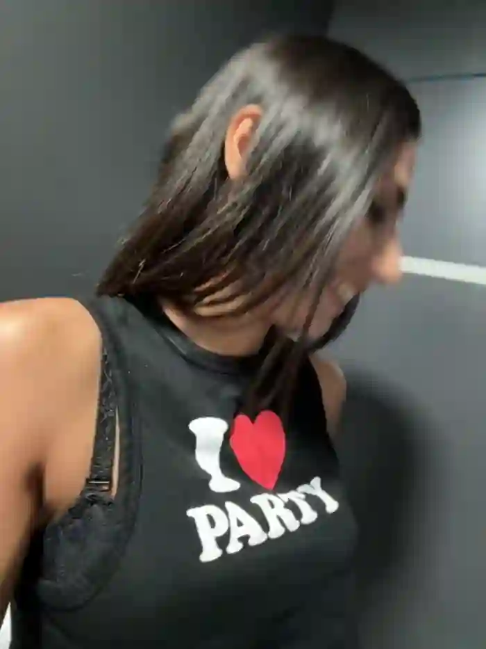 _MiaQueen_