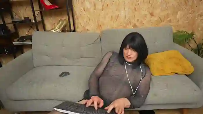 JessicaNylonQueen