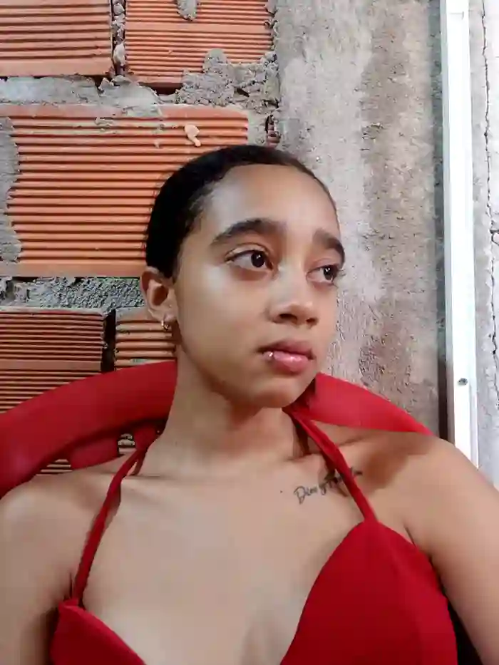 Zoe_Sweett18