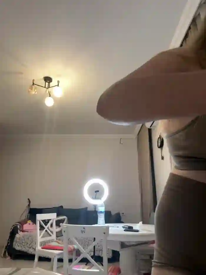Teya_moon_