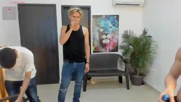 Voyeurism_guyss