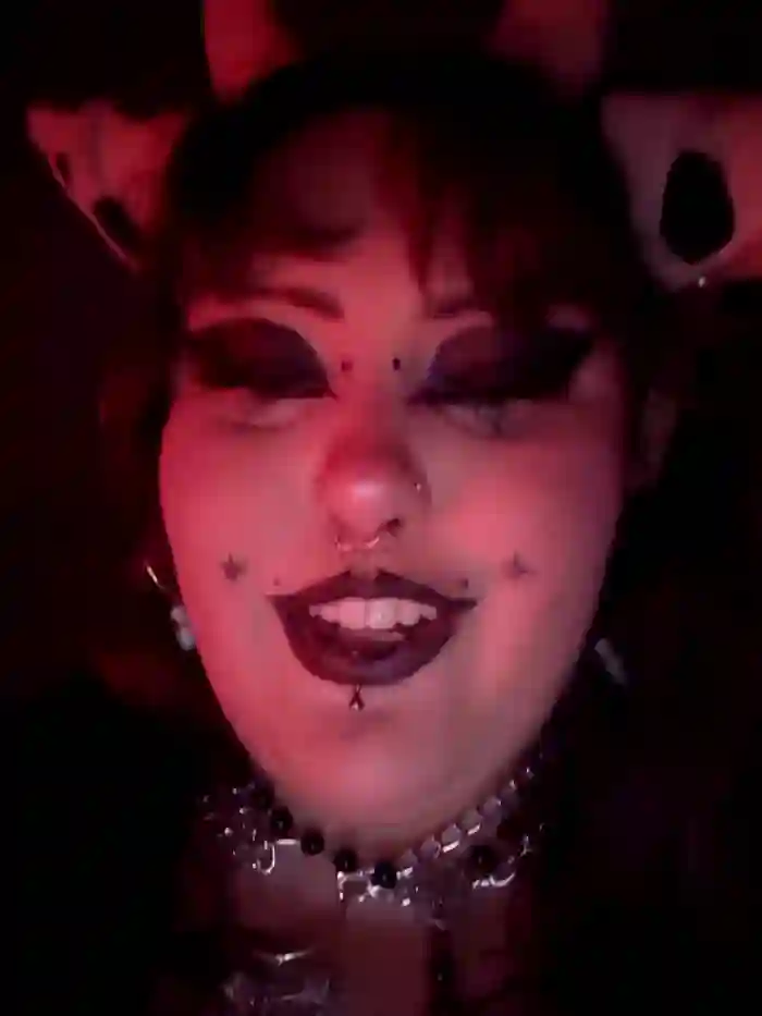 Cutegothcrybabyx