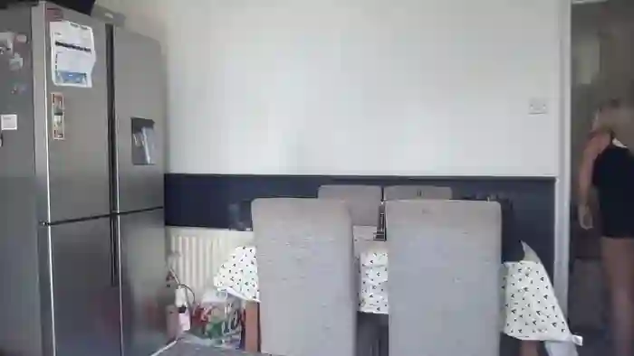 Bustyblondebabe32