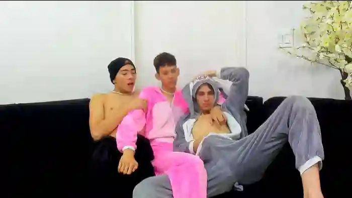 StrawwBoys