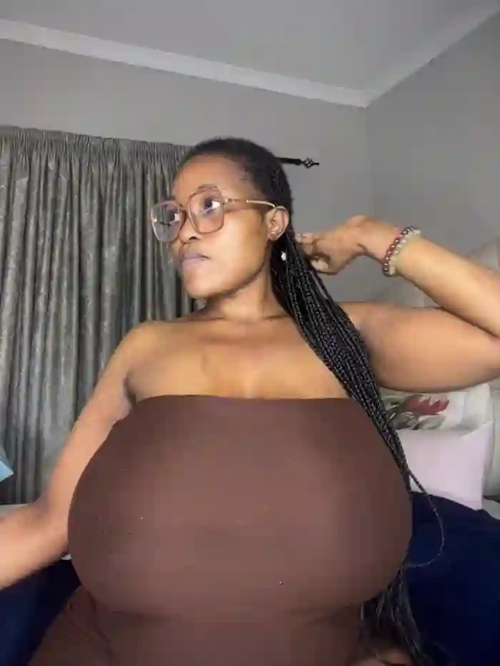Bustygoddess32