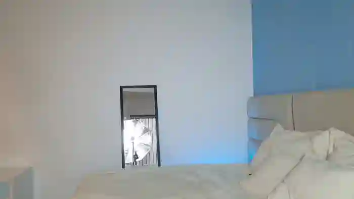 Zoe_Benson