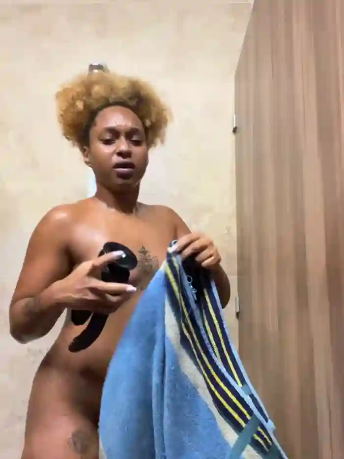 Sexy_curly02
