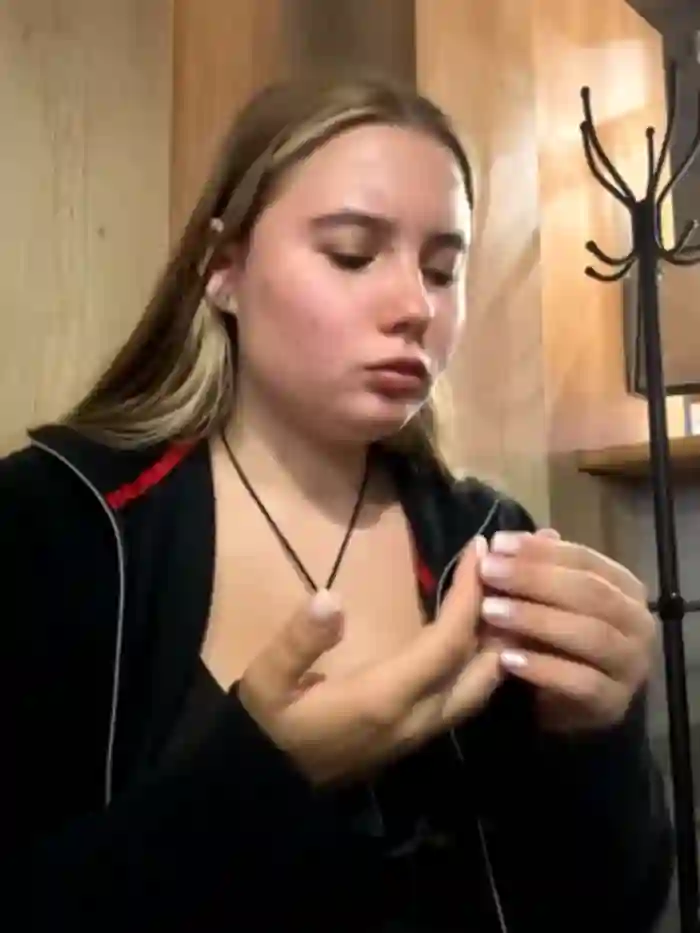 StephanieMur