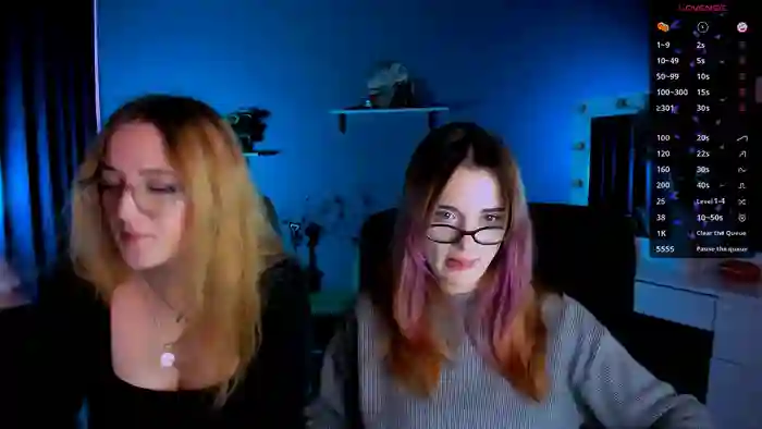 liana_kisses