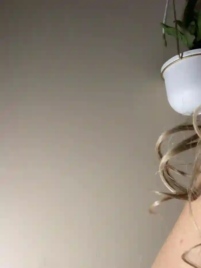 sensual_scottish_isla