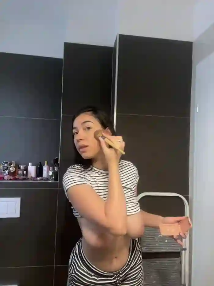 Amy_Sin