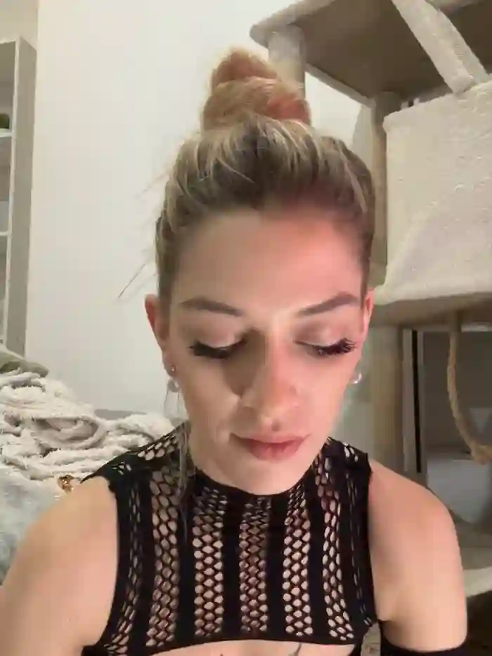 Bellalolahot
