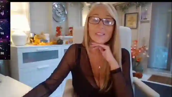 CurvyDanishGoddessXX