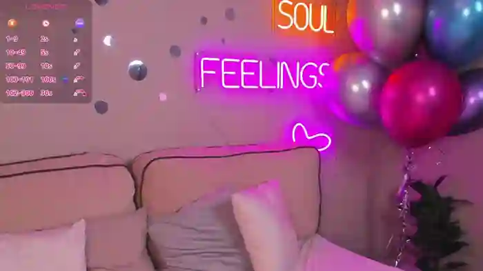 Eva_Hollowey