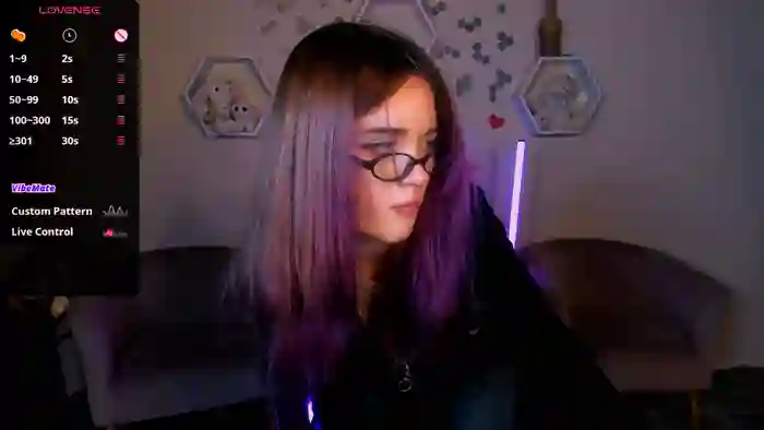 liana_kisses