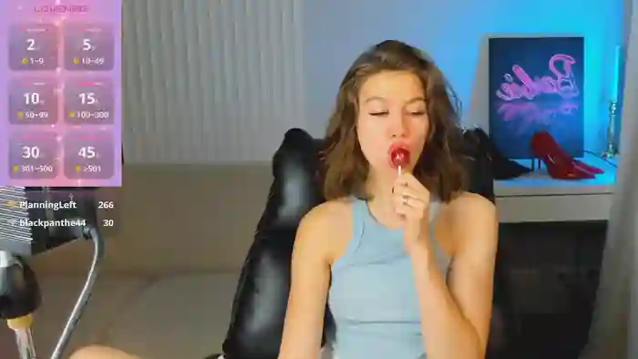 Selena_grey_
