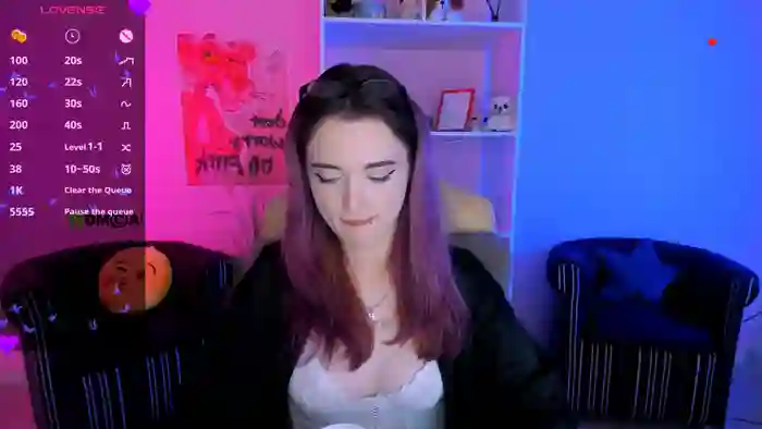 liana_kisses
