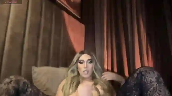 Lo_la_69