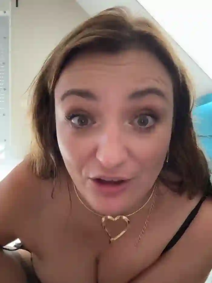 Velvetwitch87
