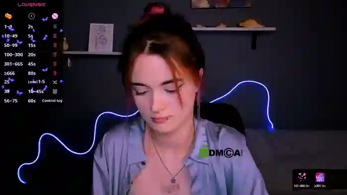liana_kisses