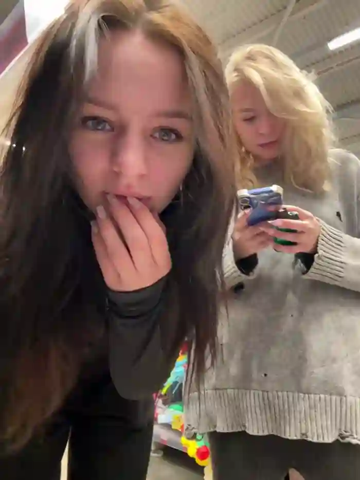 Cum_girlss