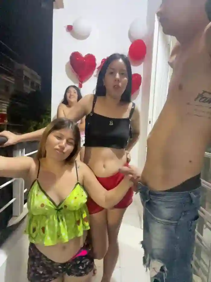 royalgirls_x