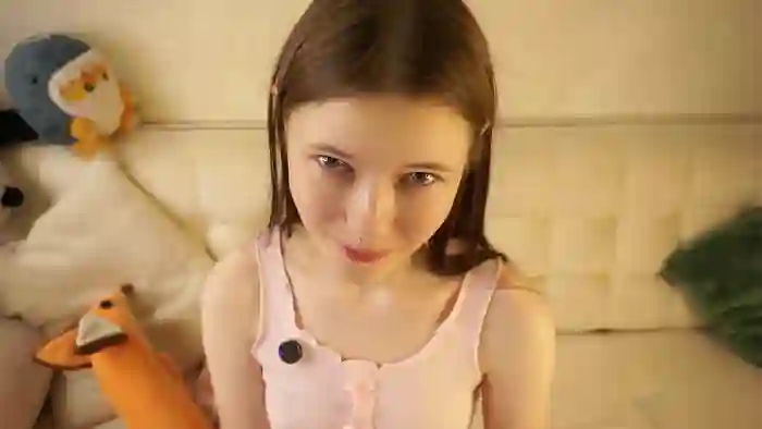 LynHillaire