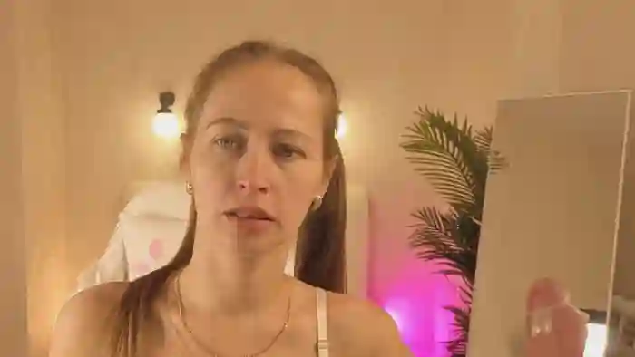 bella_li__