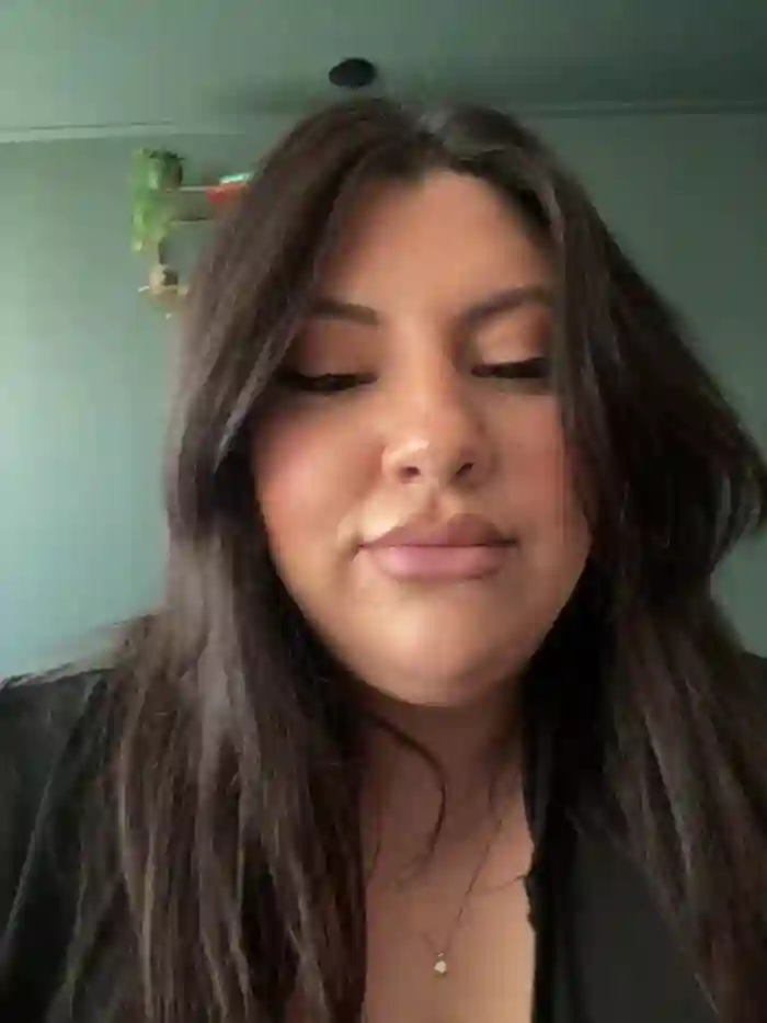 CurvyKimmy1