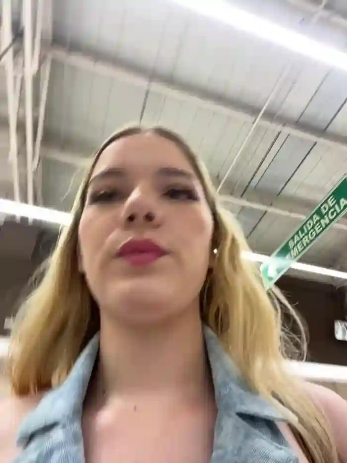 NicoleCut
