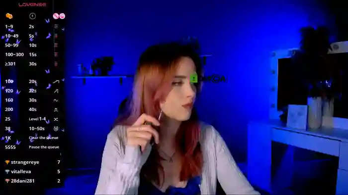 liana_kisses