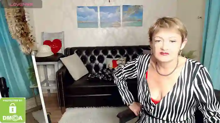 SexyGrandma_
