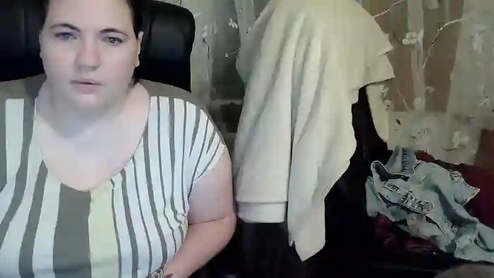 HollyXEva