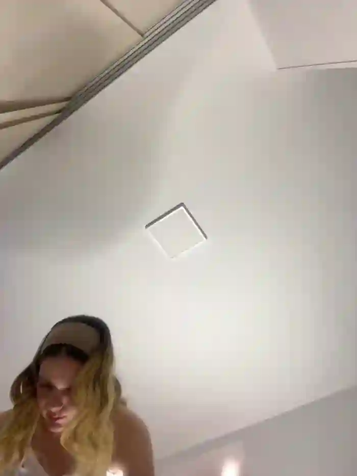 NicoleCut