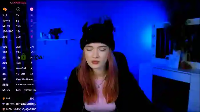liana_kisses
